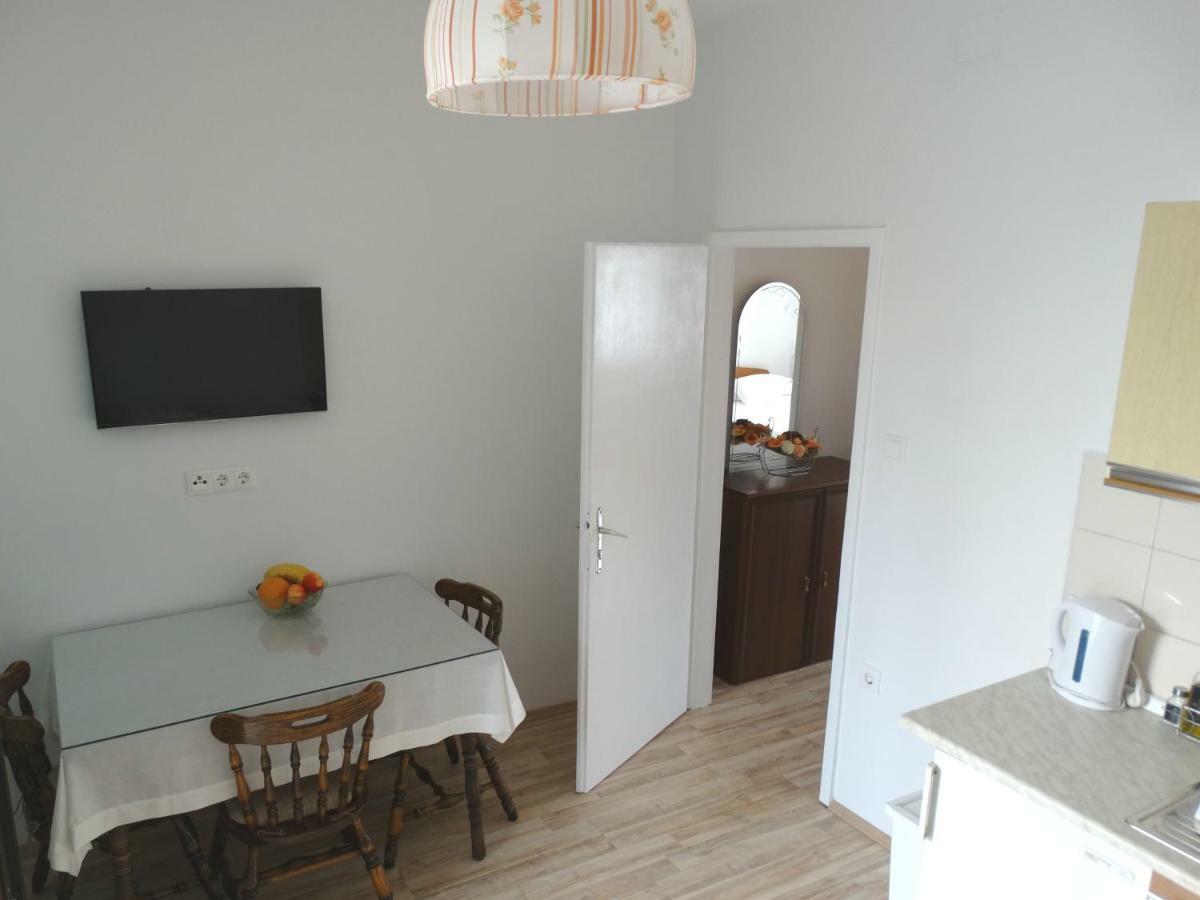 Marina Apartments Kastela Exterior photo